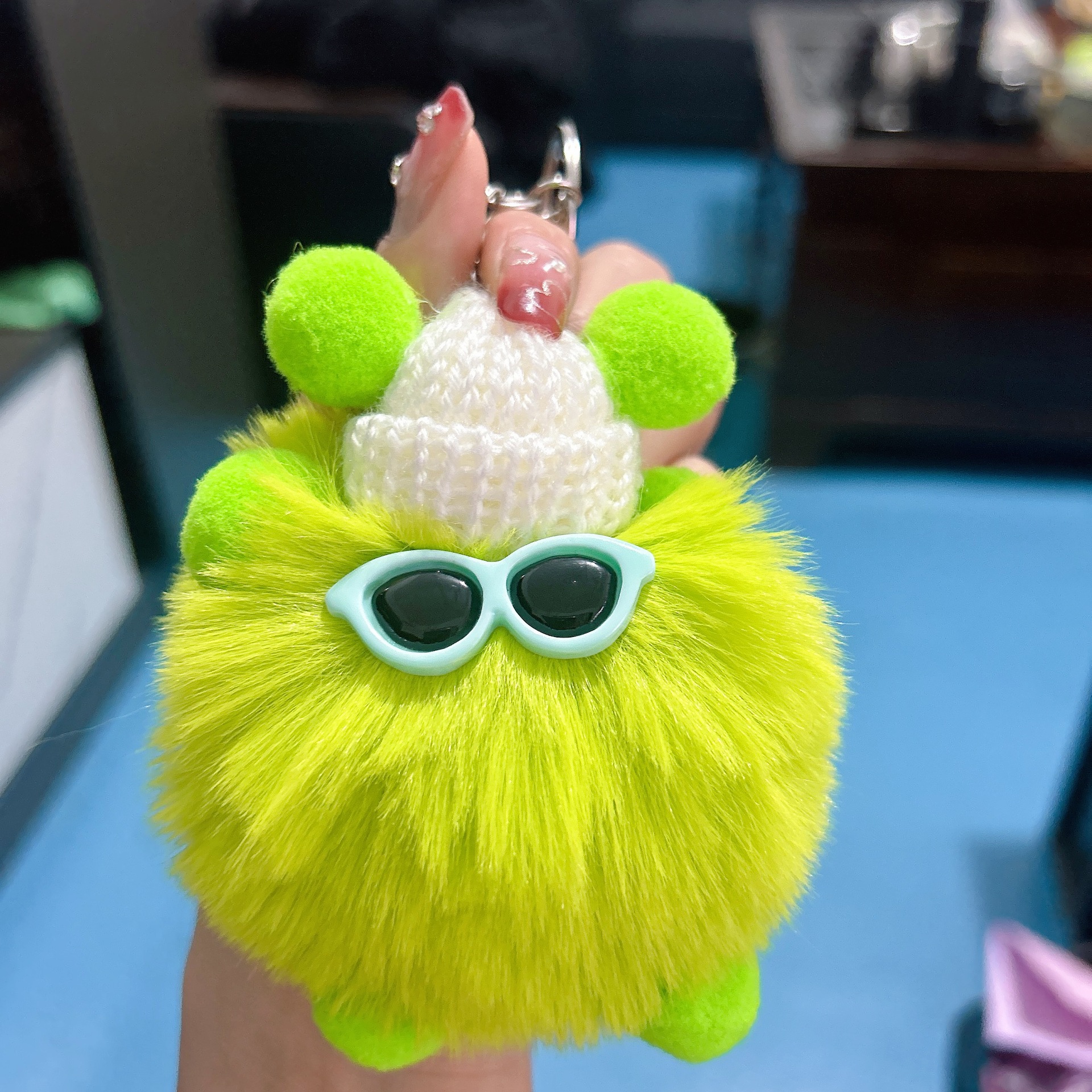 new cute pet small briquette monster doll pendant anti-lost keychain schoolbag pendant plush super cute gift Specification drawing