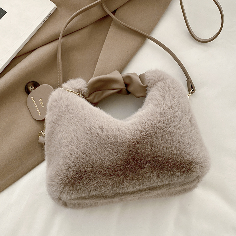 women's bag new fashion popular fairy plush bag women's bag new handbag cute one-shoulder messenger bag plush bag details Picture