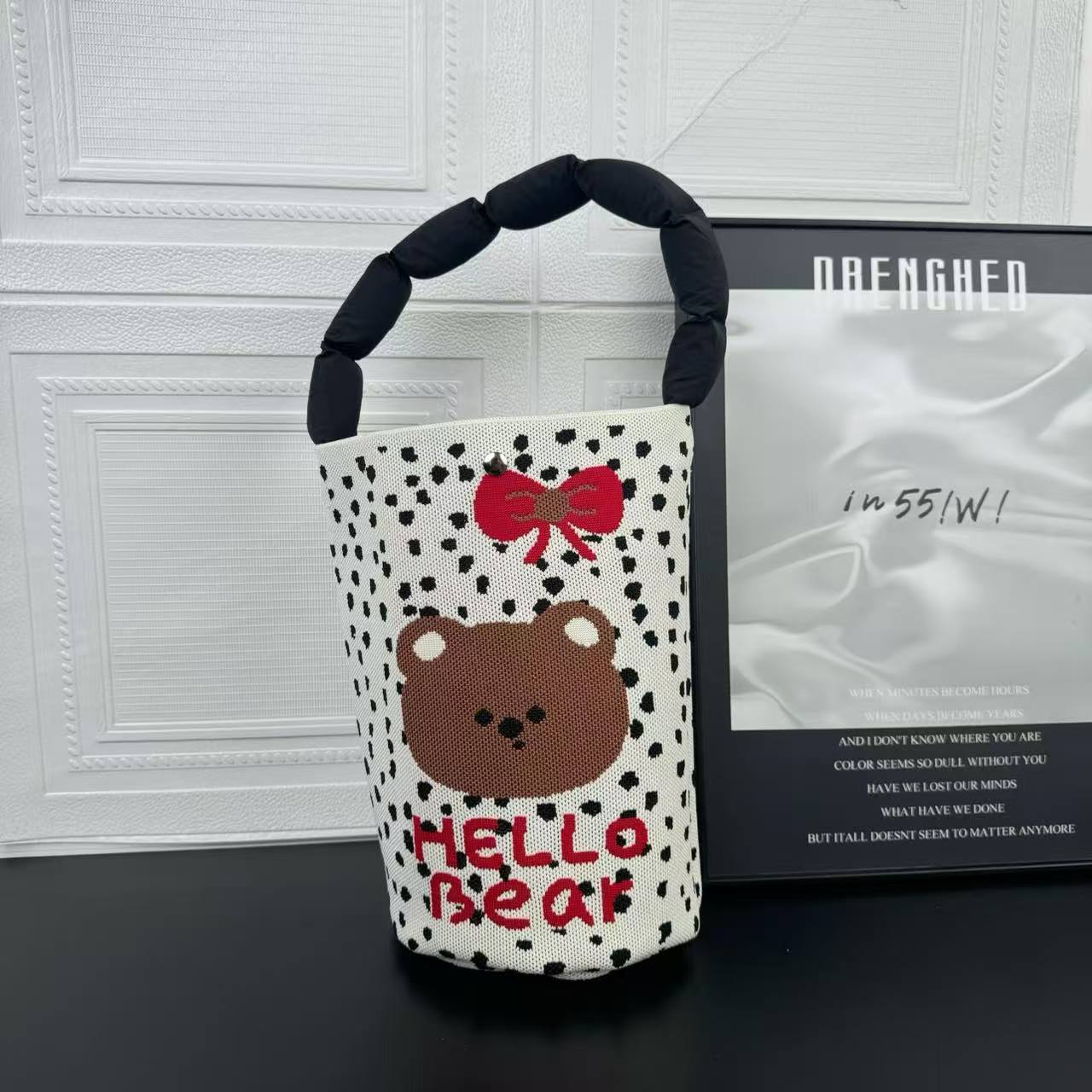 korean style ins new knitted shoulder bag dopamine cartoon cute summer wear crossbody handbag large capacity Application Scenario