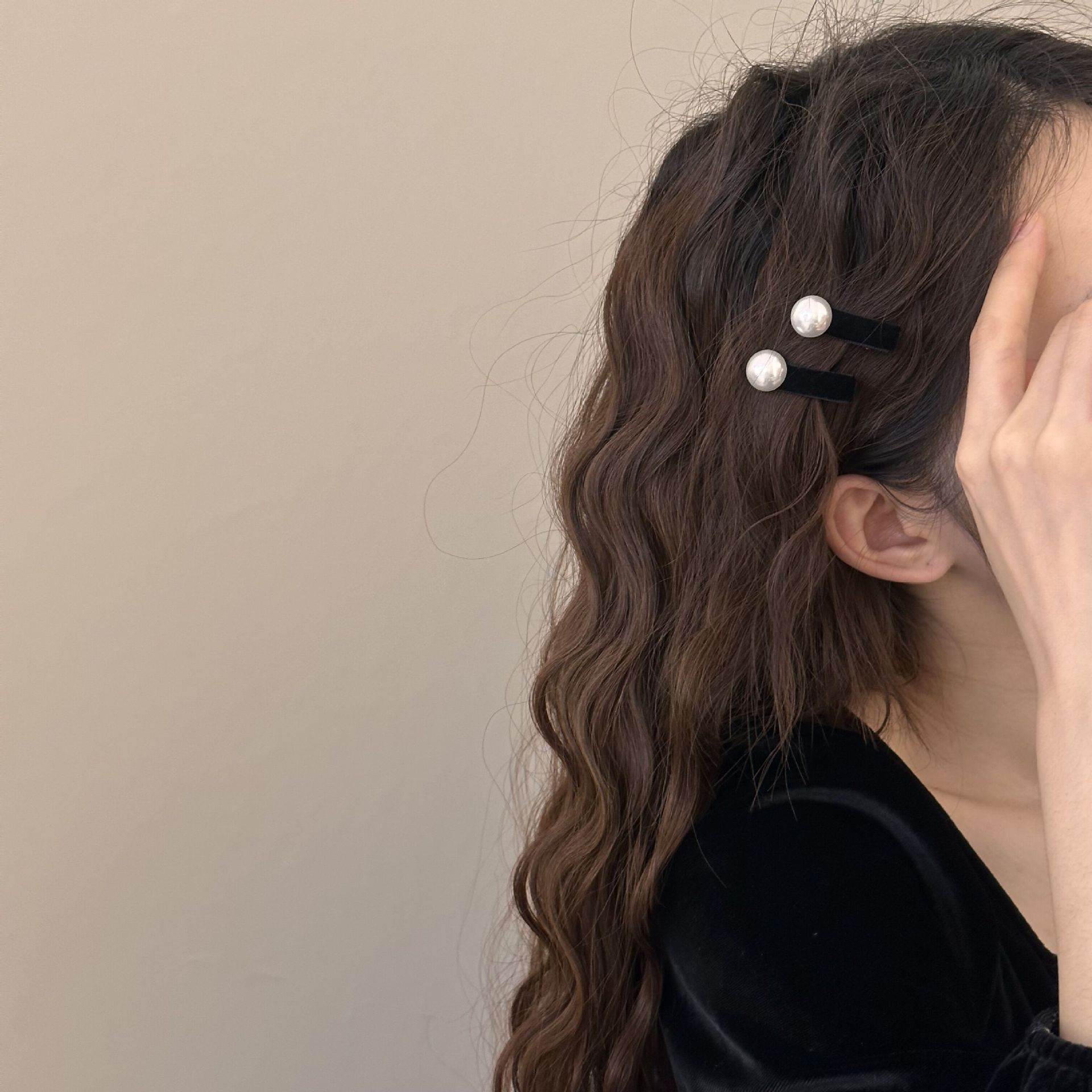 exquisite velvet pearl bangs side clip cropped hair clip simple all-match small forehead clip mini duckbill clip hairpin for women full figure