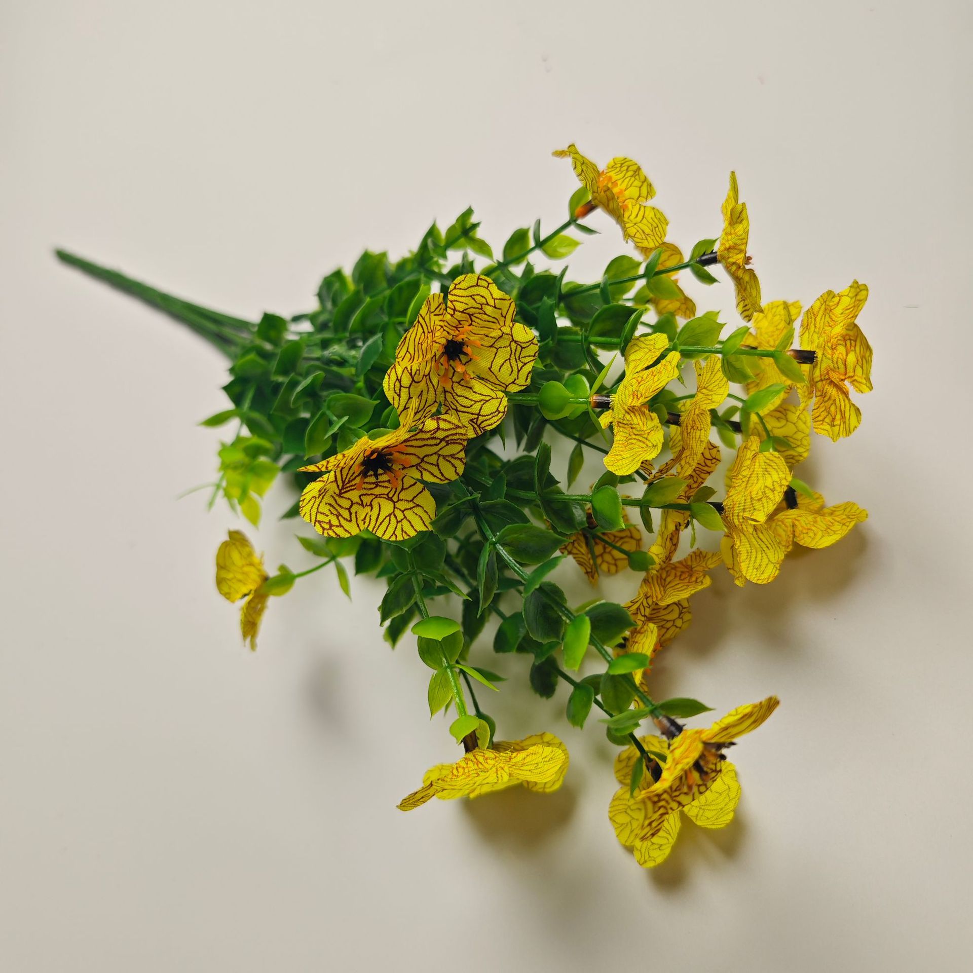 cross-border amazon artificial flower eucalyptus flower wholesale living room decoration wedding hotel violet bouquet artificial flower Item Picture