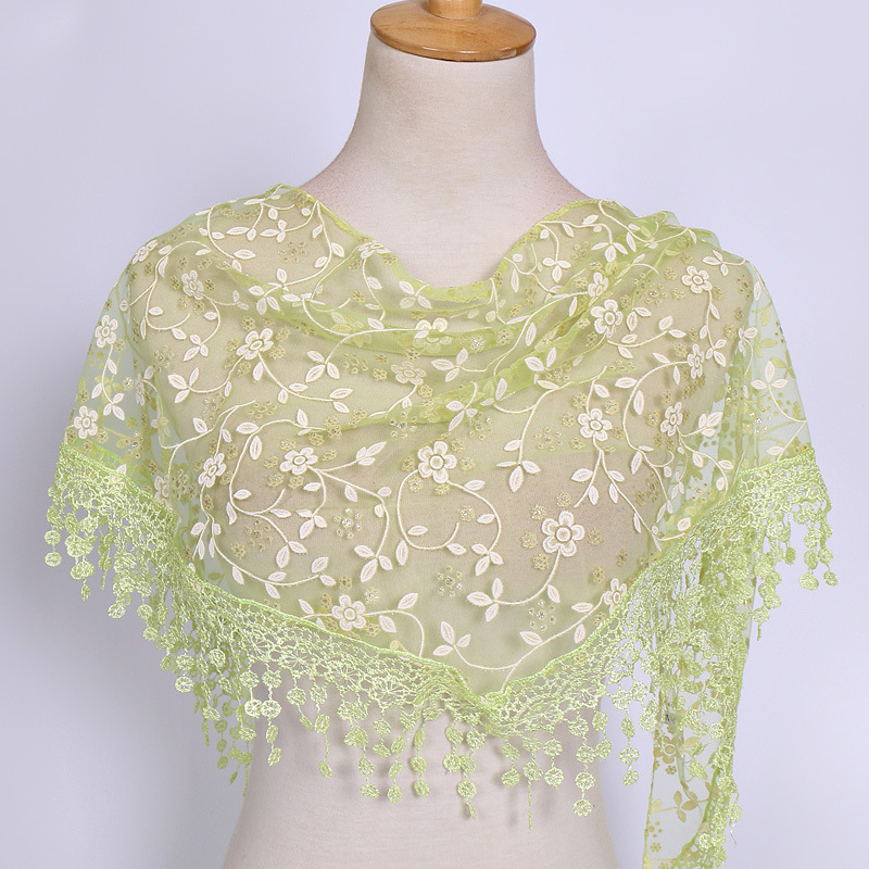 spring and autumn floral lace korean style triangle scarf classic breathable hollow solid color female triangular binder decoration veil wholesale Specification drawing