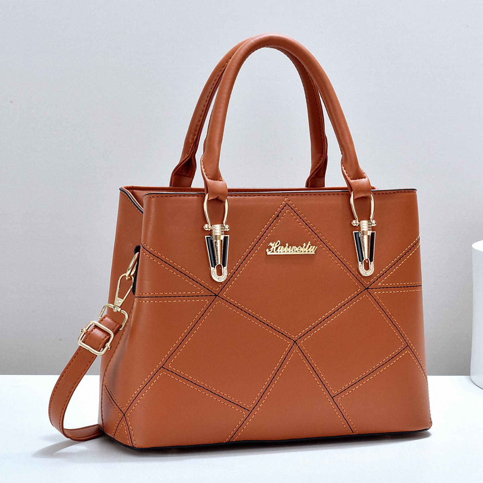 large capacity handbag handbag classic women's bag shoulder messenger bag fashion high sense bag bags Item Picture