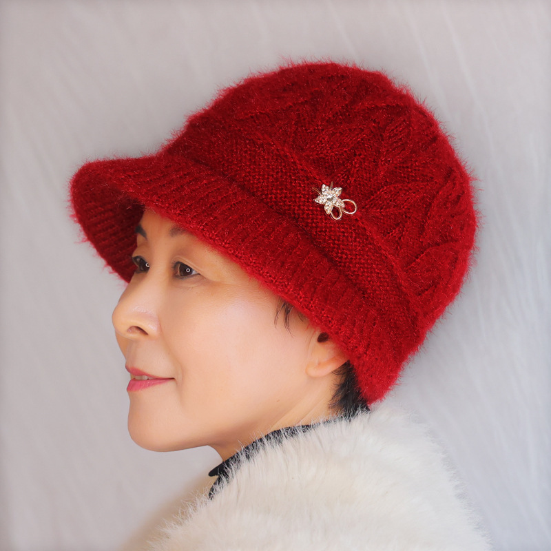 2025 winter new hat female middle-aged and elderly moms' hat fleece-lined warm wool knitted hat old lady hat manufacturer Application Scenario