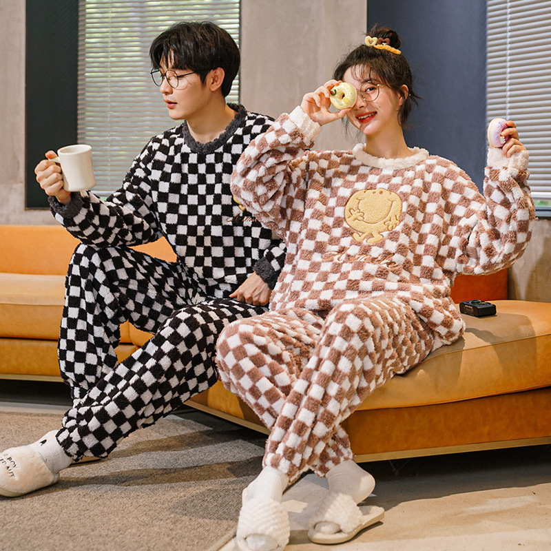 coral velvet pajamas women's winter fleece-lined thickened flannel couple home wear men's warm and cute two-piece suit Item Picture