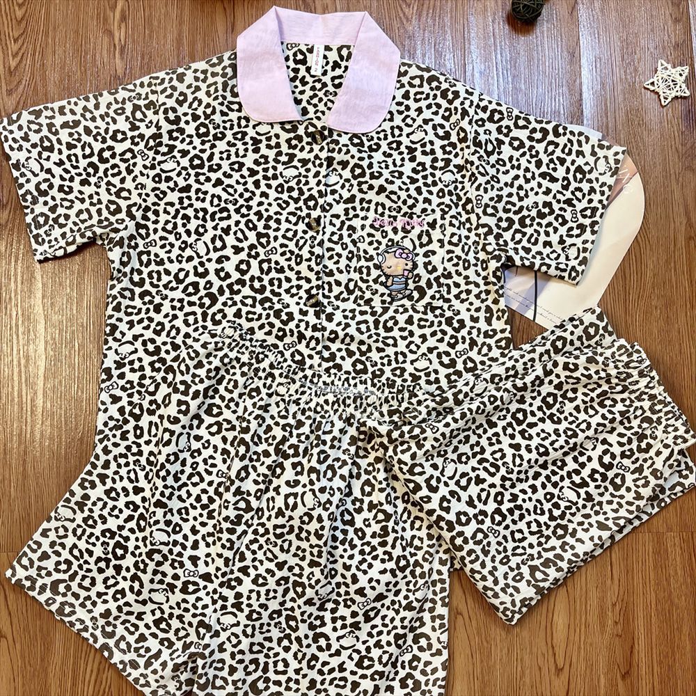 sweet cool leopard pattern three-piece pajamas women's summer new tencel cotton short-sleeved trousers with chest pad home wear suit Specification drawing