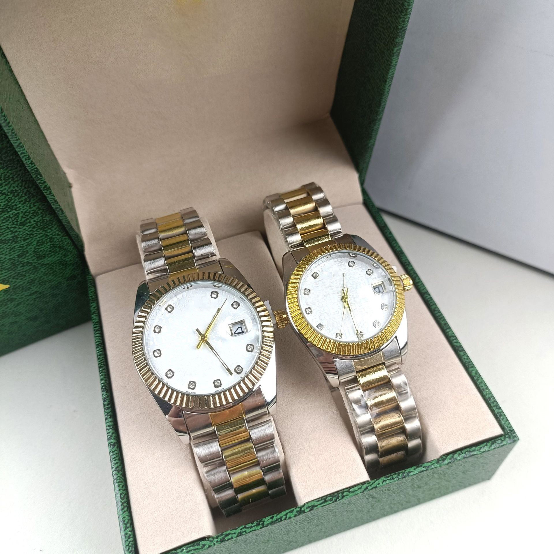 couple's steel strap watch simple good-looking quartz watch affordable luxury fashion advanced waterproof quartz steel watch Application Scenario