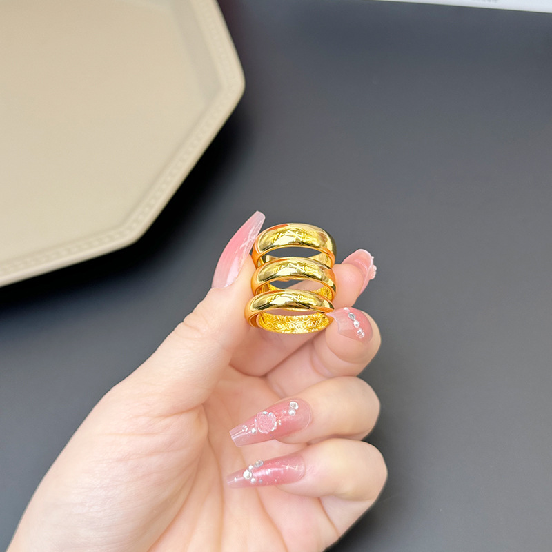 vietnam placer gold ring couple men and women no color fading open-end polished copper alloy simple bracelet imitation gold ring Application Scenario