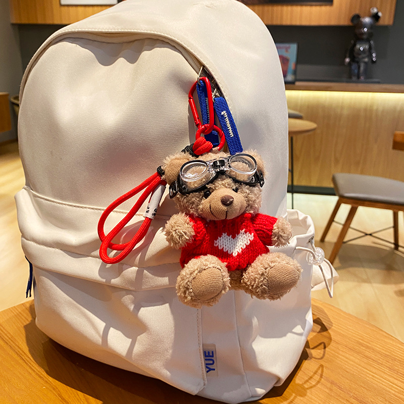creative plush trendy cool bear students' school bag pendant doll cute couple keychain cartoon small gift wholesale Application Scenario