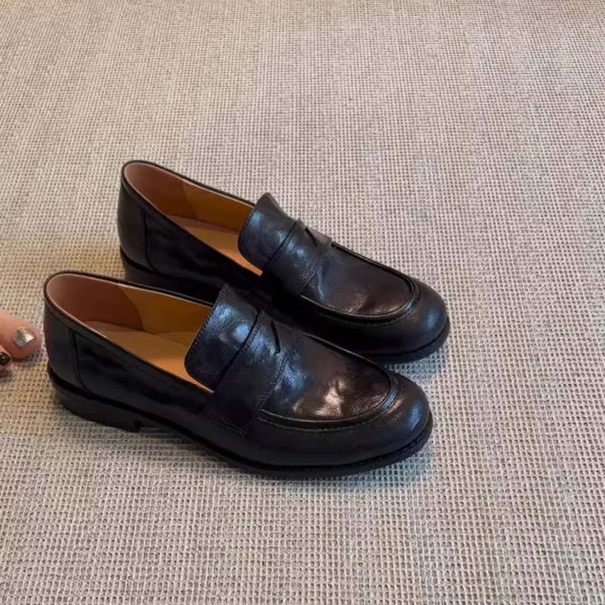 soft leather version ~ 2025 retro slip-on loafers women's thick heel flat pumps british style leather shoes loafers Item Picture