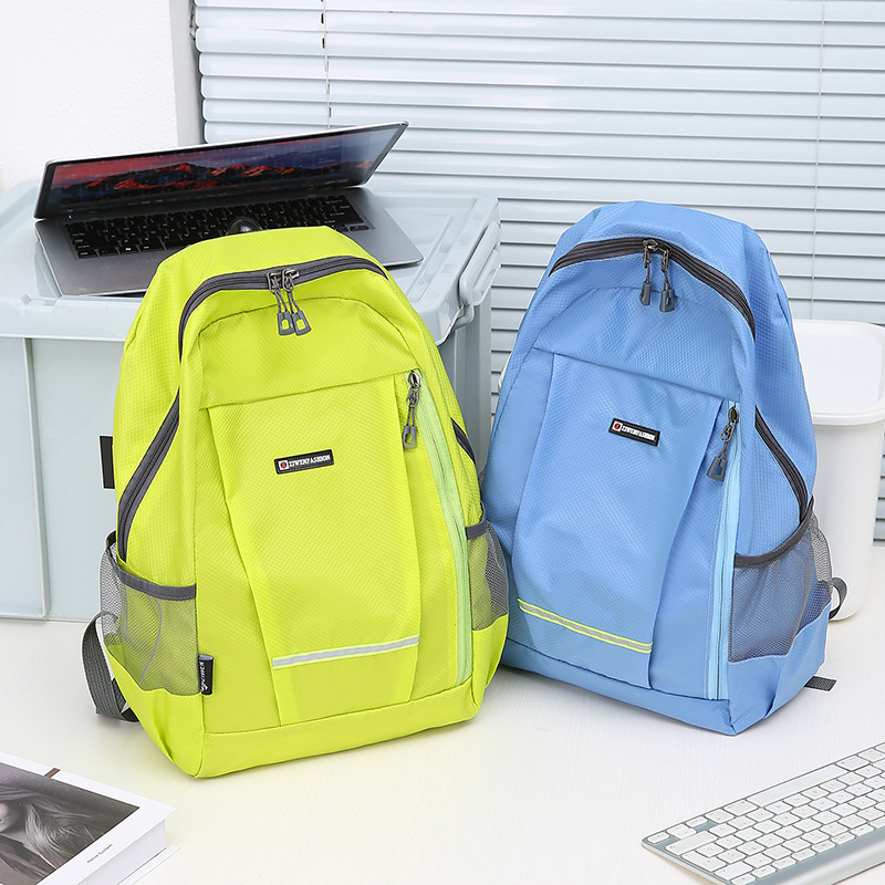 Outdoor travel bags, children's light backpacks, primary school students' tutorial bags, folding hiking bags, and leisure travel backpacks Application Scenario