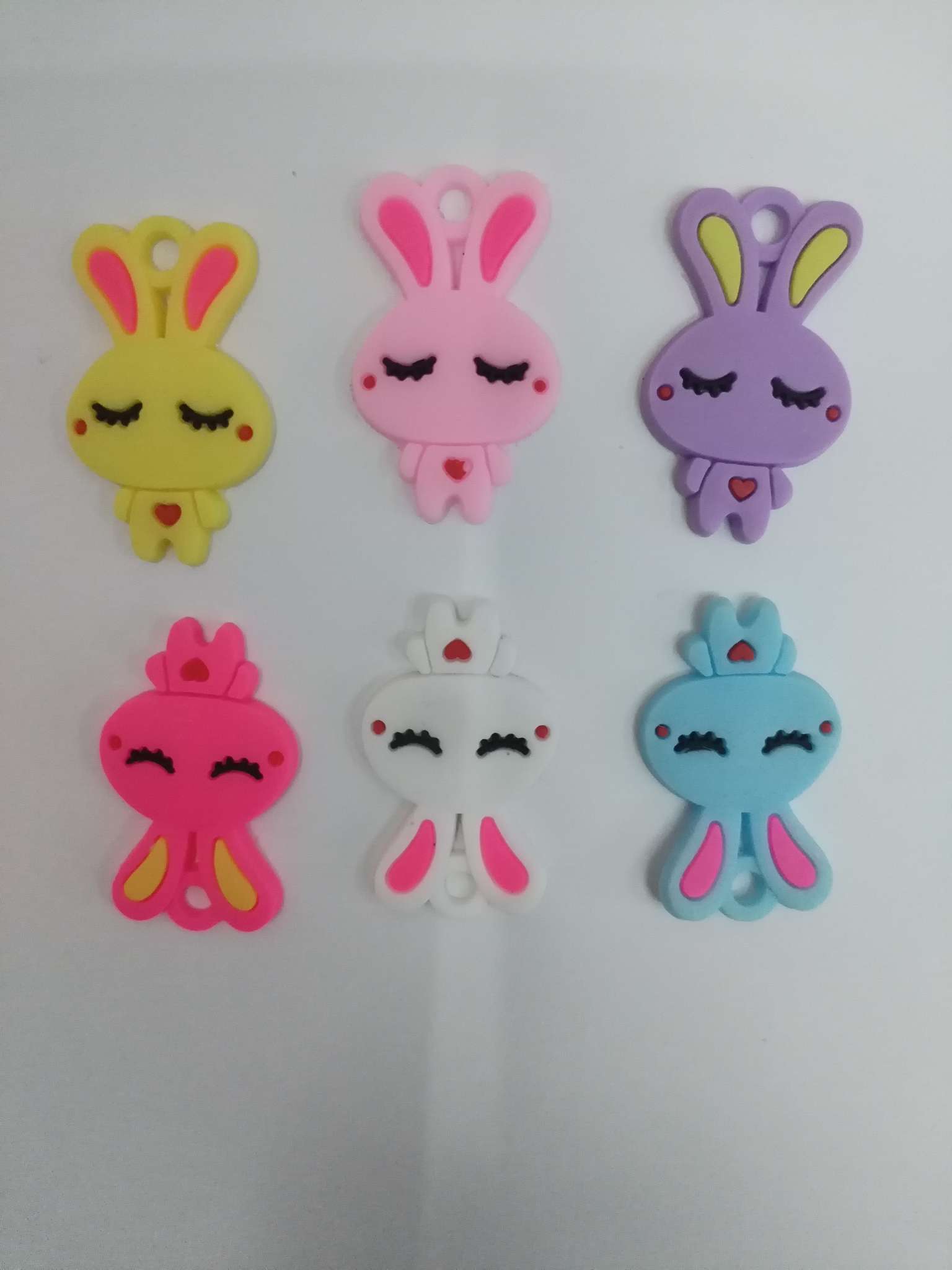 PVC soft rubber cartoon rabbit pendants, children's schoolbag pendants, keychain pendants and other accessories. details Picture