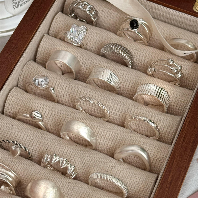 niche retro s925 sterling silver simple bracelet ring female non-fading light luxury high-grade sense index finger ring versatile opening ring Application Scenario