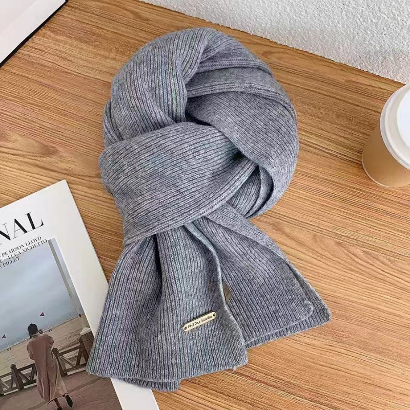 women's scarf winter 2024 new wool knitted solid color small scarf trendy korean style thick warm all-match long scarf Application Scenario