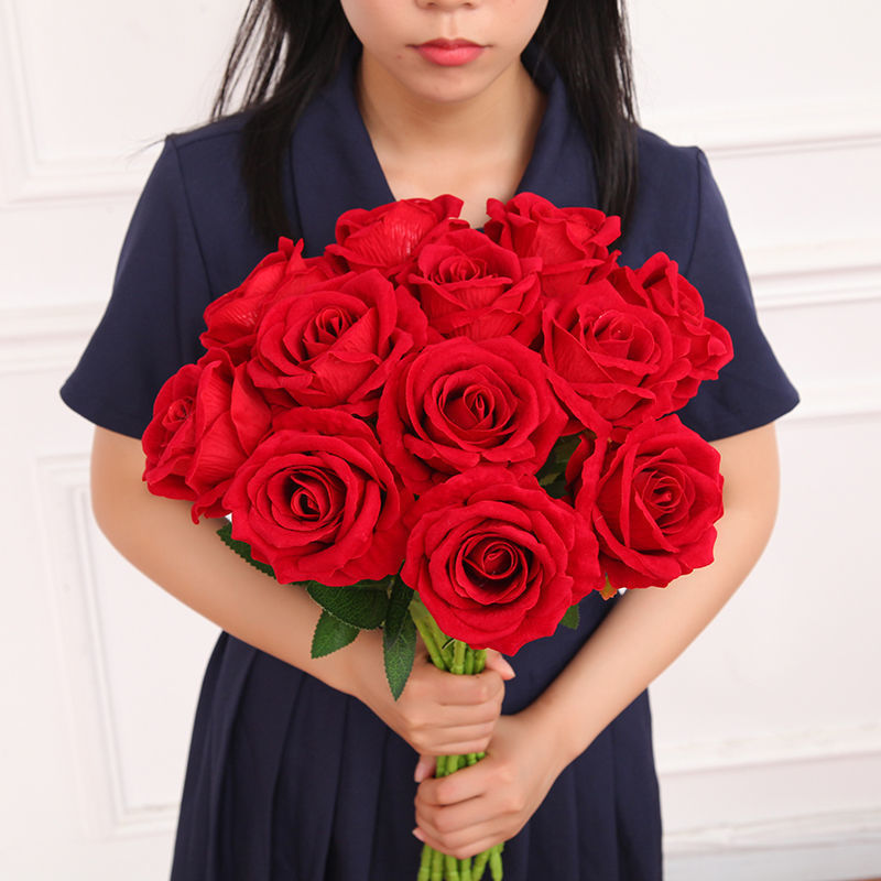 flannel emulational rose flower rose waterfall valentine's day fake flower furnishings wedding decoration website red clock-in rose Application Scenario
