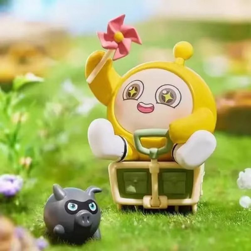 egg puff party picnic blind box internet hot hand-made doll children's birthday gifts little doll decoration full figure