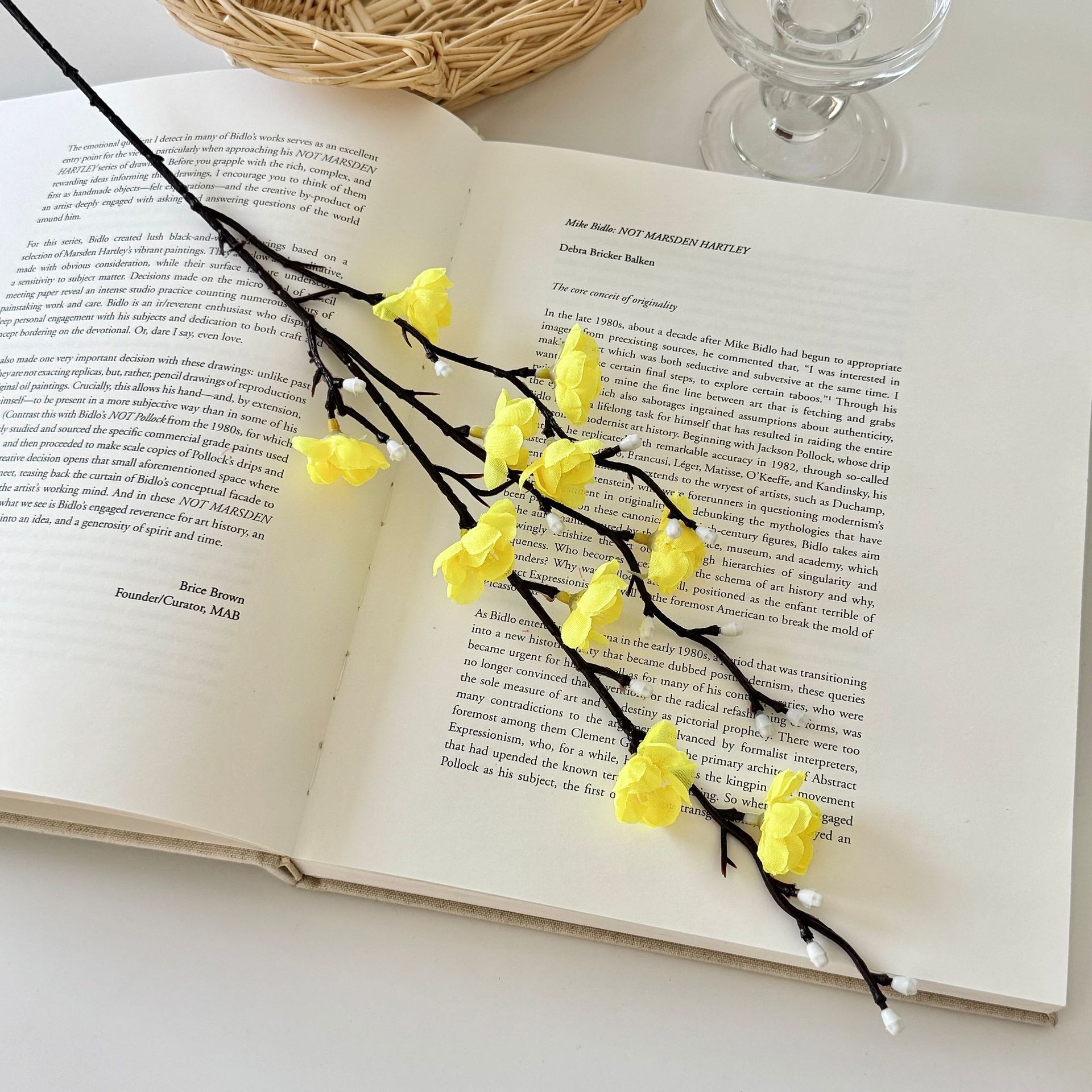cross-border hot selling 55cm single plum blossom white mini wintersweet artificial flower artificial flowers chinese household decorations arrangement Application Scenario