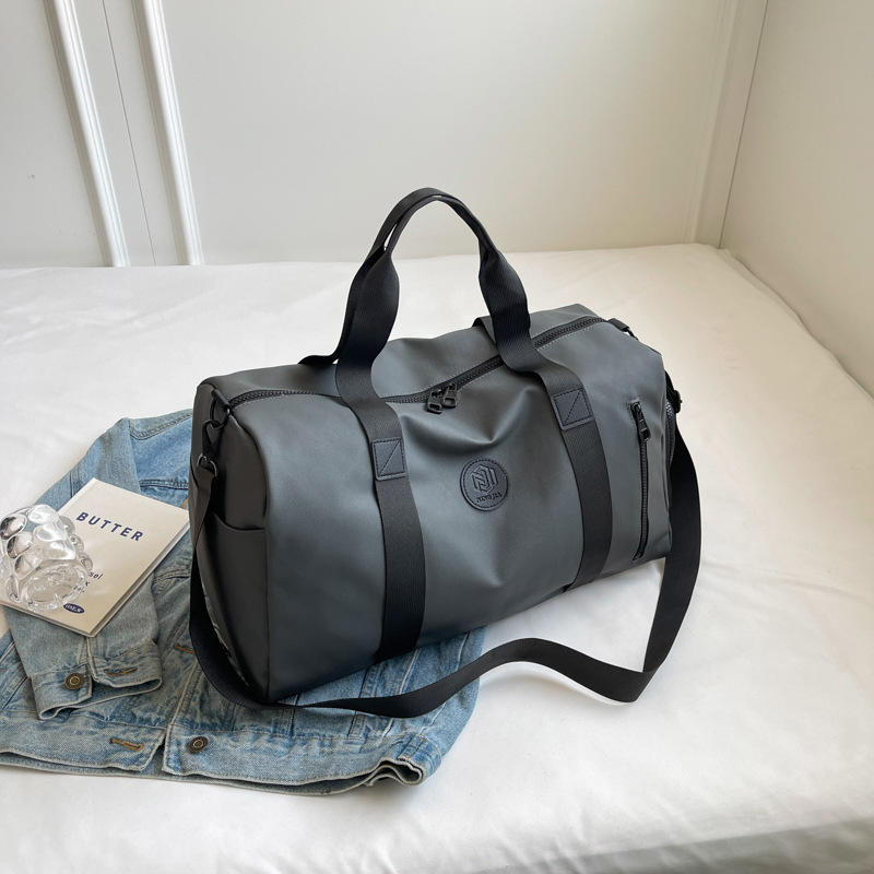 portable travel bag men's casual crossbody sports gym bag dry wet separation training bag women's business trip travel luggage bag Application Scenario