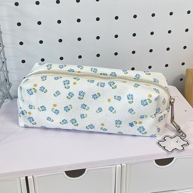 ins good-looking cute girl student cosmetic bag large capacity stationery buggy bag bow pencil case pencil box Application Scenario
