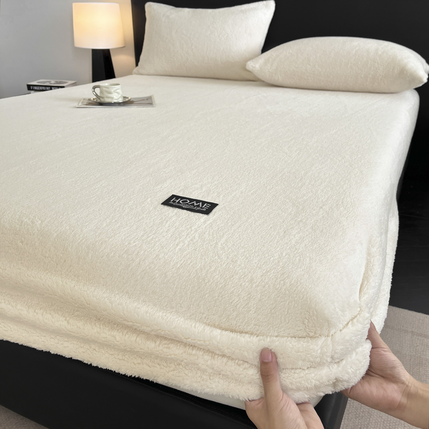 winter milk fiber bedspread fleece-lined bedspread coral fleece thickened mattress protective cover non-slip sheet set 2025 new full figure