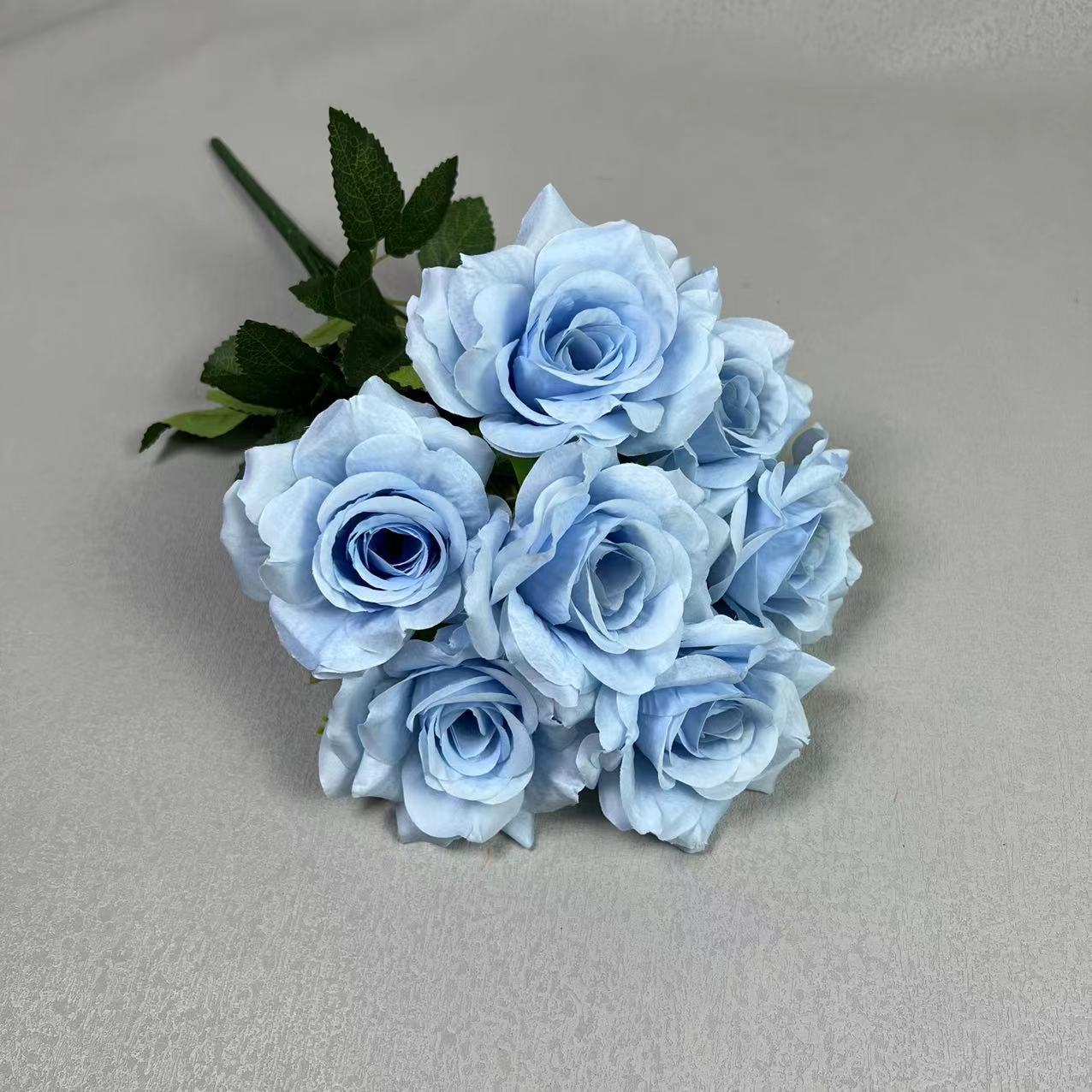 artificial rose 7-head bunch of roses wedding bouquet holder simulation bouquet small bouquet wedding flowers wholesale details Picture