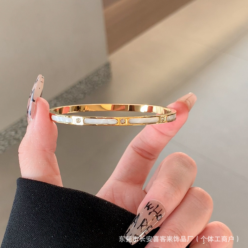 white shell bamboo bracelet female titanium steel bracelet high sense simple bracelet bracelet imitation shell bracelet bracelet hand jewelry full figure