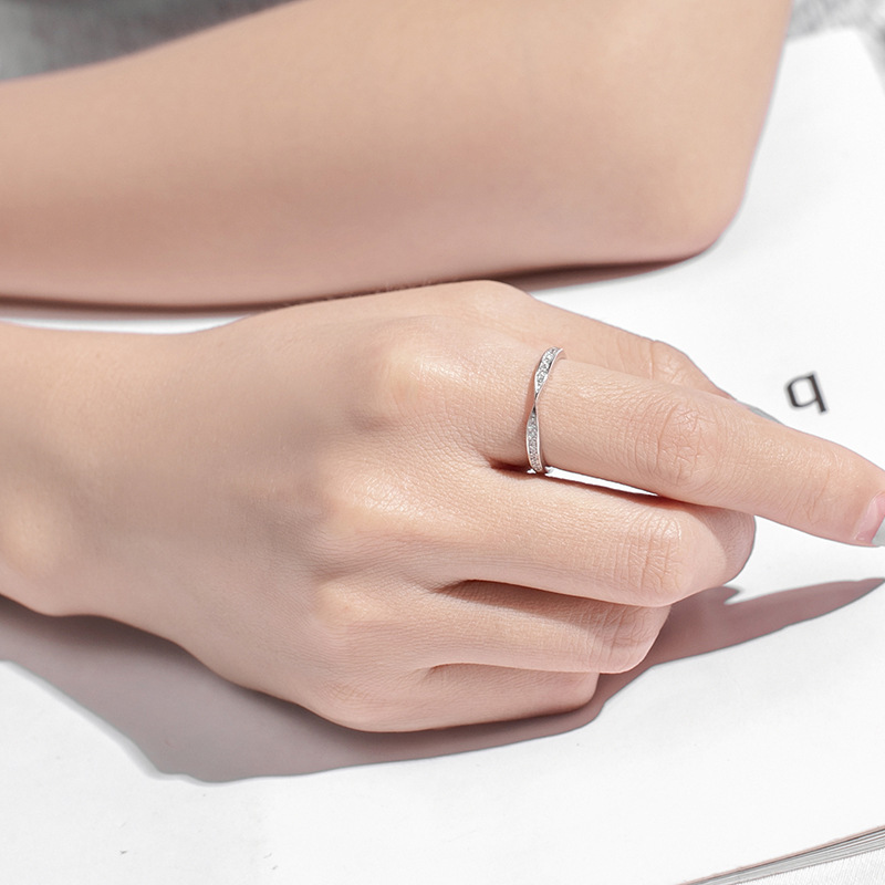 diamond-embedded thin ring women's japanese and korean style niche fine circle carbink ring opening exquisite stackable gold open ring Specification drawing