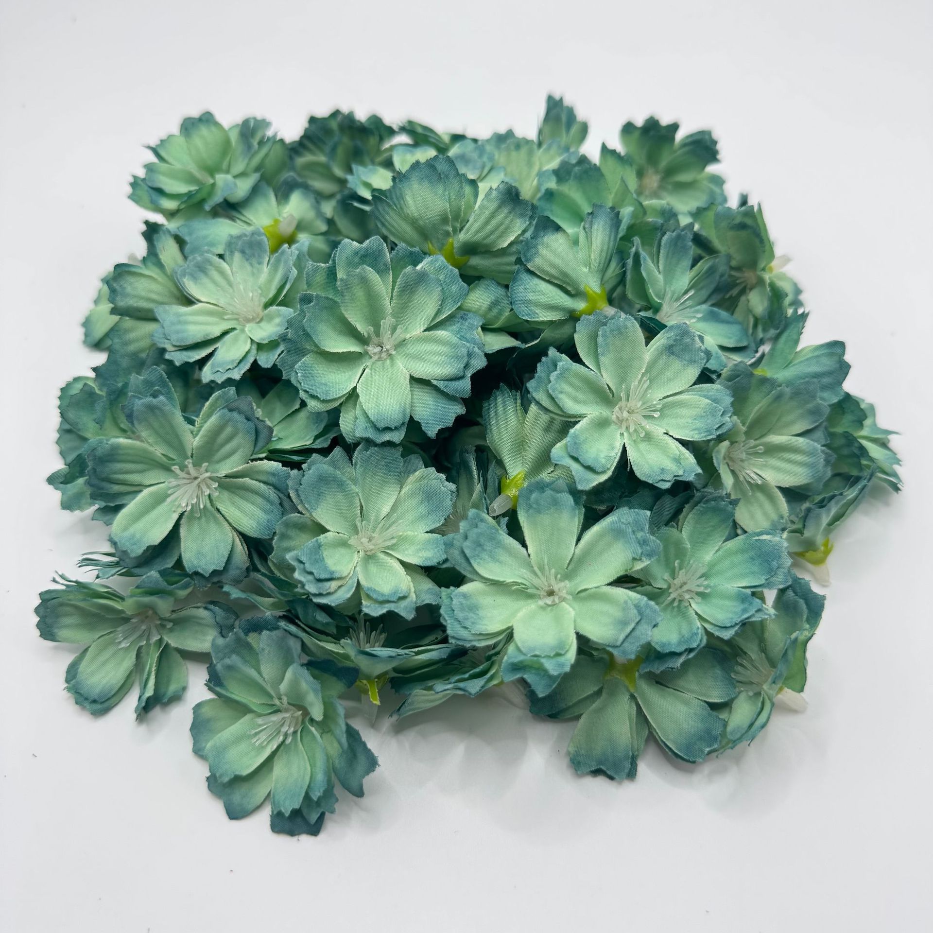 daisy fake flower diy material wedding decoration quincuncial head home decoration shooting props artificial flower head Application Scenario