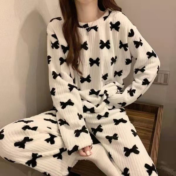 peach bear bowknot printed coral fleece crescent warm suit winter comfortable thermal pajamas homewear for women Application Scenario