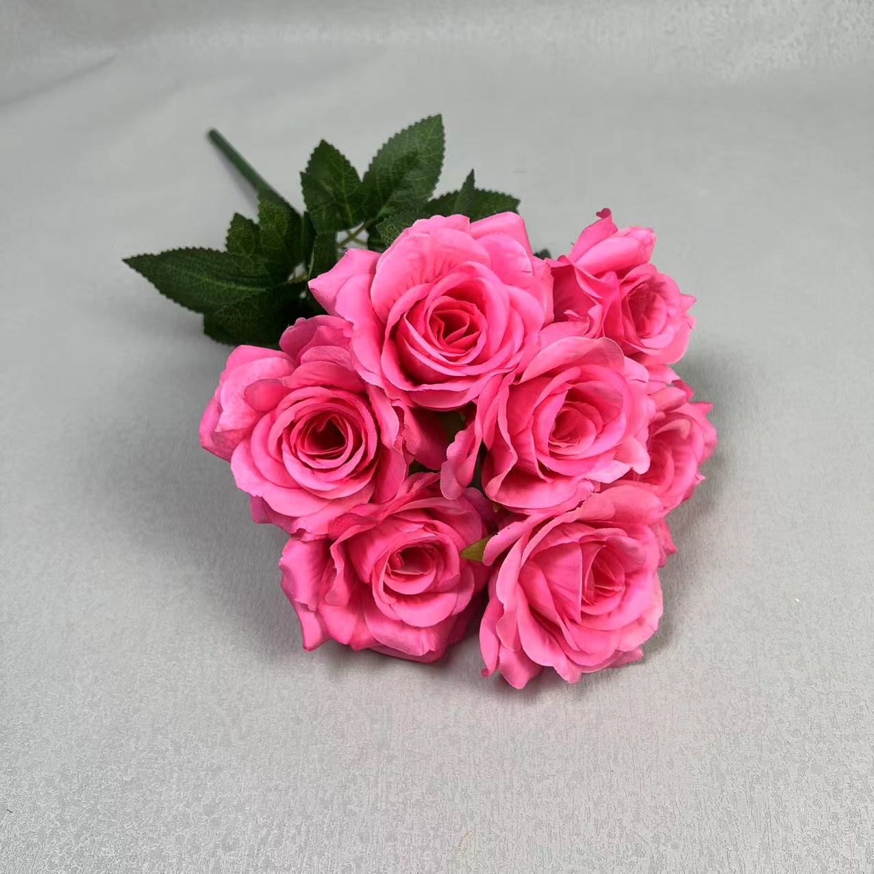 artificial rose 7-head bunch of roses wedding bouquet holder simulation bouquet small bouquet wedding flowers wholesale Item Picture