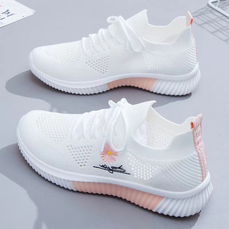 flyknit 2024 new spring and summer women's sneakers wild running mesh shoes student shoes wholesale casual women's shoes full figure