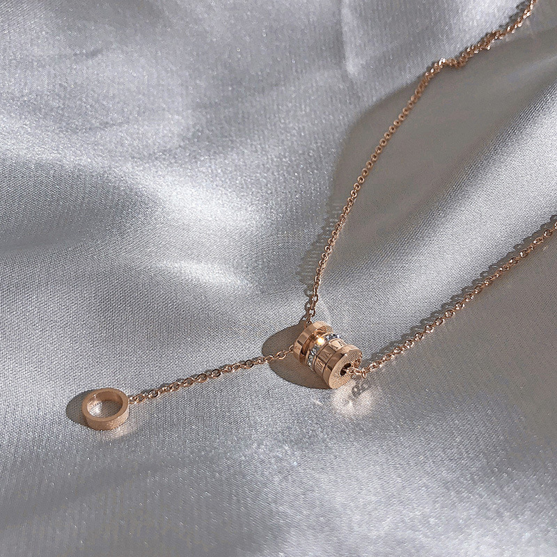 titanium steel no fading small waist light luxury necklace for women 2024 internet celebrity niche high-grade design necklace clavicle chain details Picture