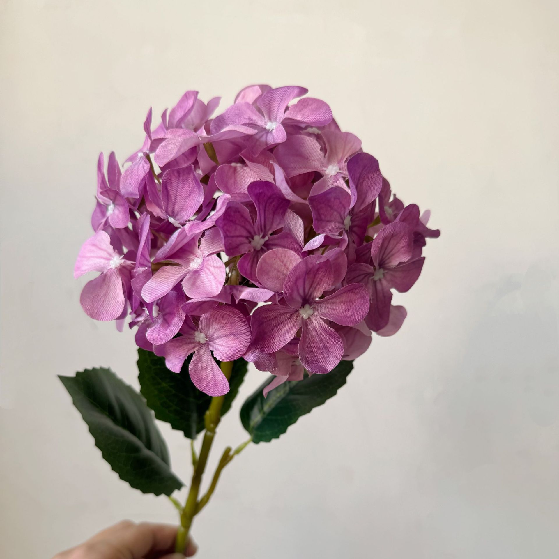 high-end simulated pincushion wedding hall hotel domestic ornaments 3d printing aisha hydrangea artificial flower fake flowers details Picture