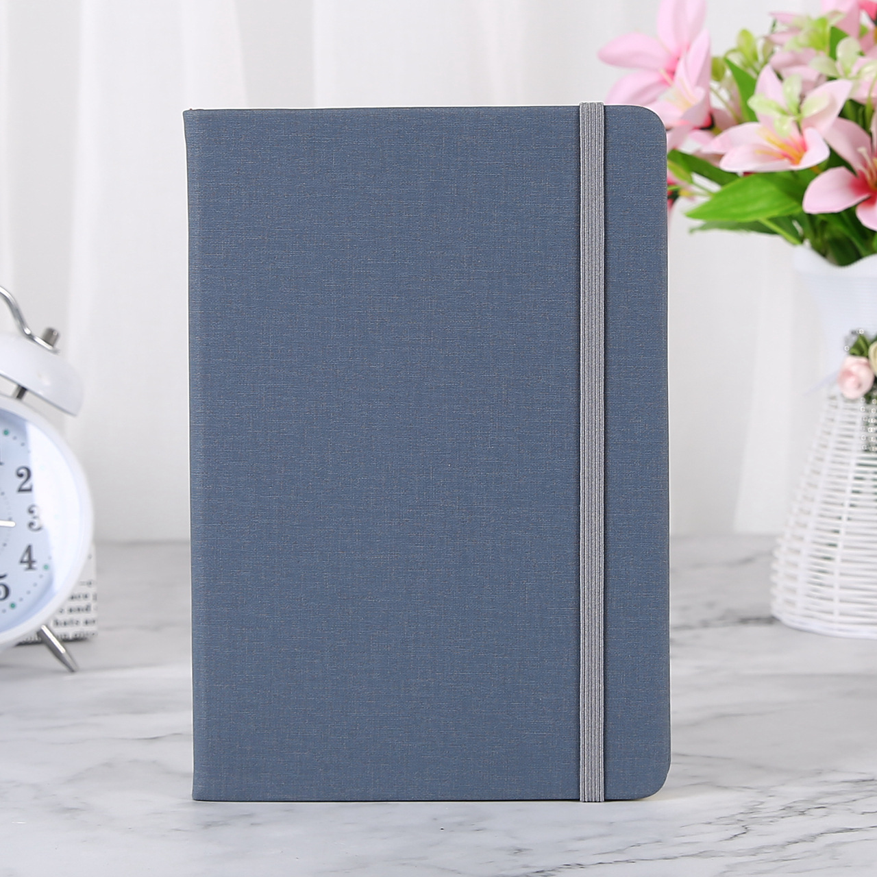 a5 hard leather strap notebook thickening minimalist business office high-end appearance pu diary book spot notepad Application Scenario