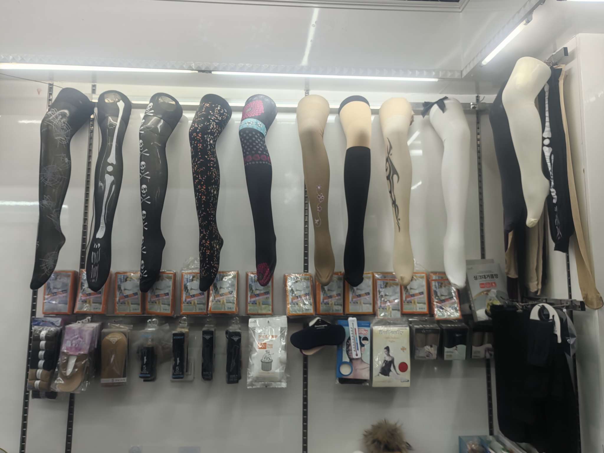 Printed silk stockings