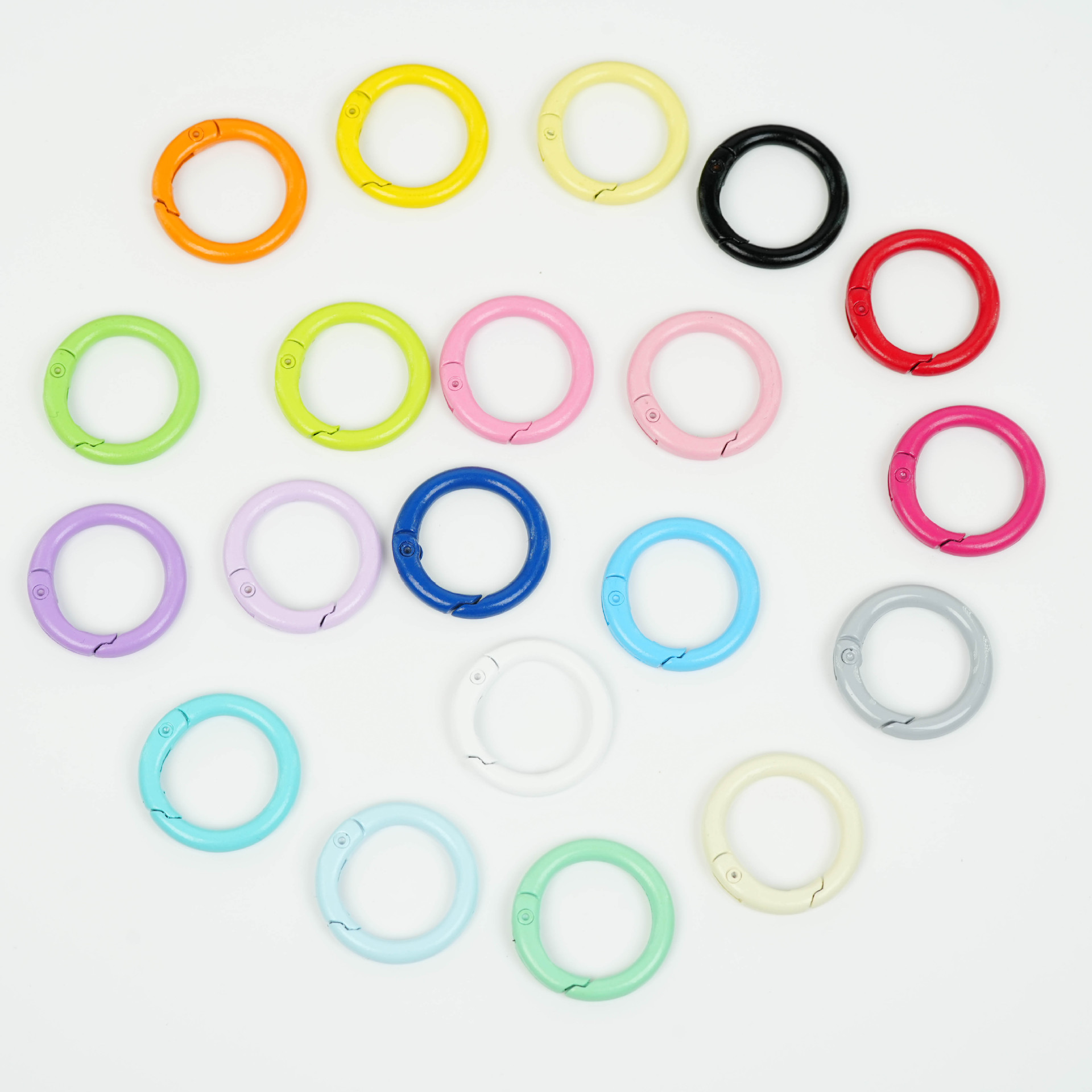 paint color broken ring ring keychain paint spring coil fashion play spring fastener hanging buckle ring buckle ornament accessories details Picture