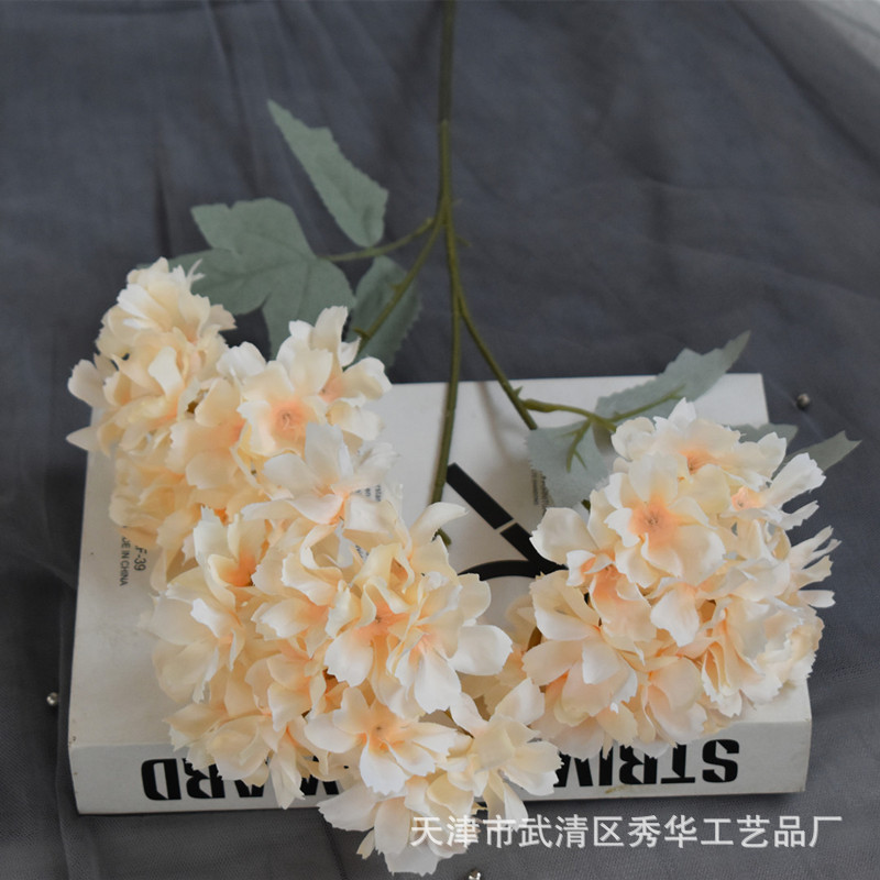 3-head fugui hydrangea artificial flower wedding auditorium ornamental flower wedding home furnishing flower arrangement decoration wedding fake flower hydrangea Application Scenario