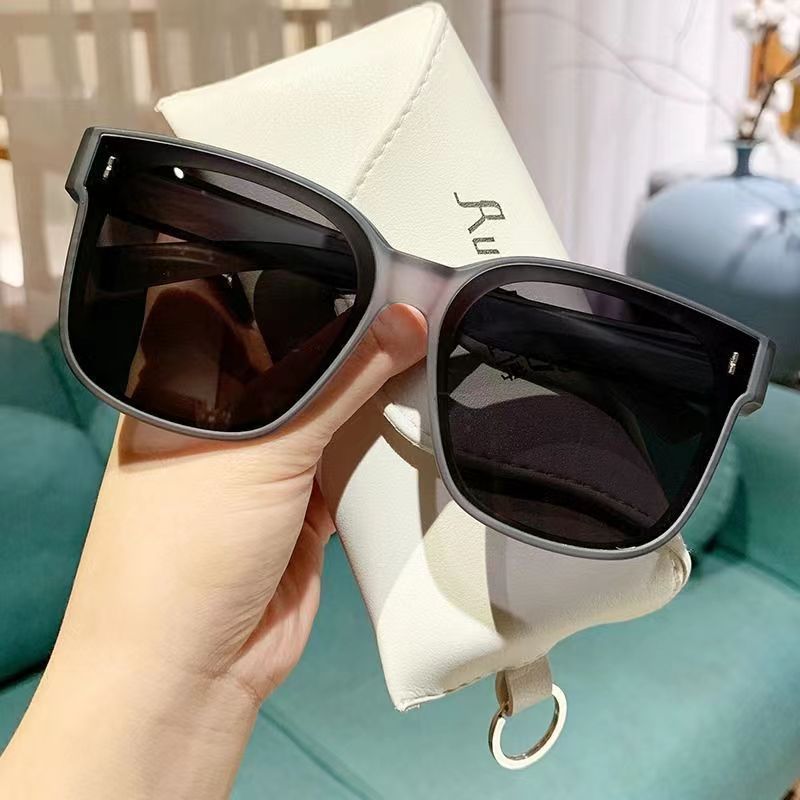 set of glasses same polarized sunglasses women can set myopia glasses one mirror two-purpose driving fashionable sunglasses men's summer-proof details Picture
