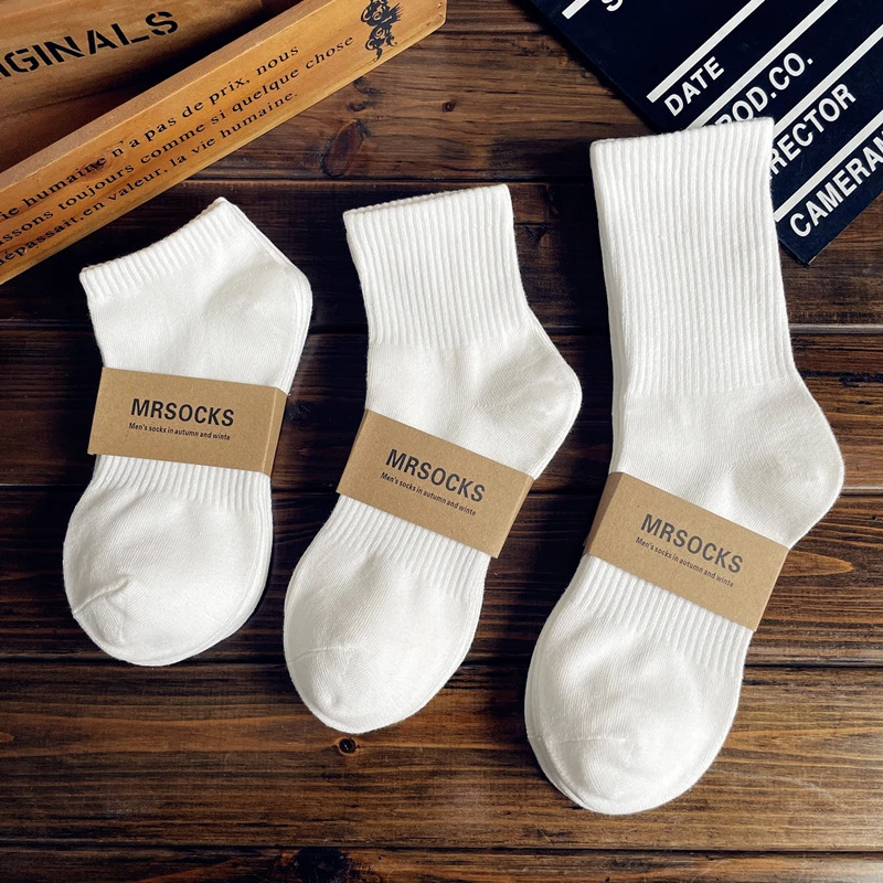 cotton socks xinjiang cotton socks men and women athletic socks black and white solid color autumn and winter four seasons student couple stink prevent socks details Picture
