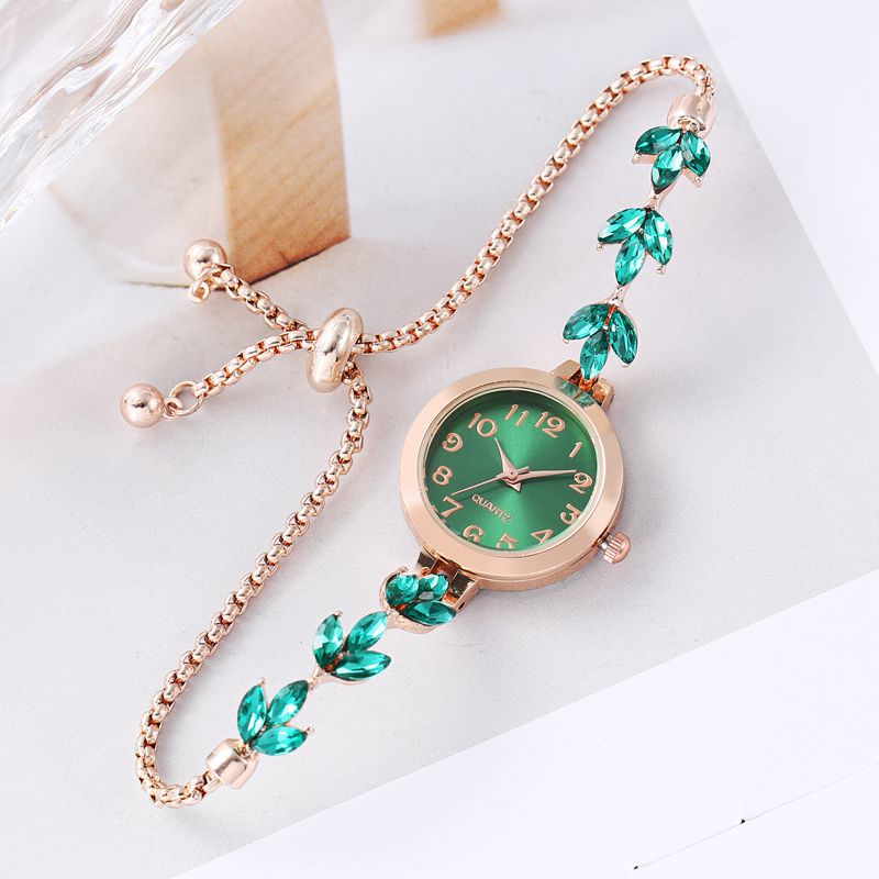 fashion temperament watch women's trendy simple temperament ins style clover bracelet women's watch diamond watch pull watch bracelet details Picture