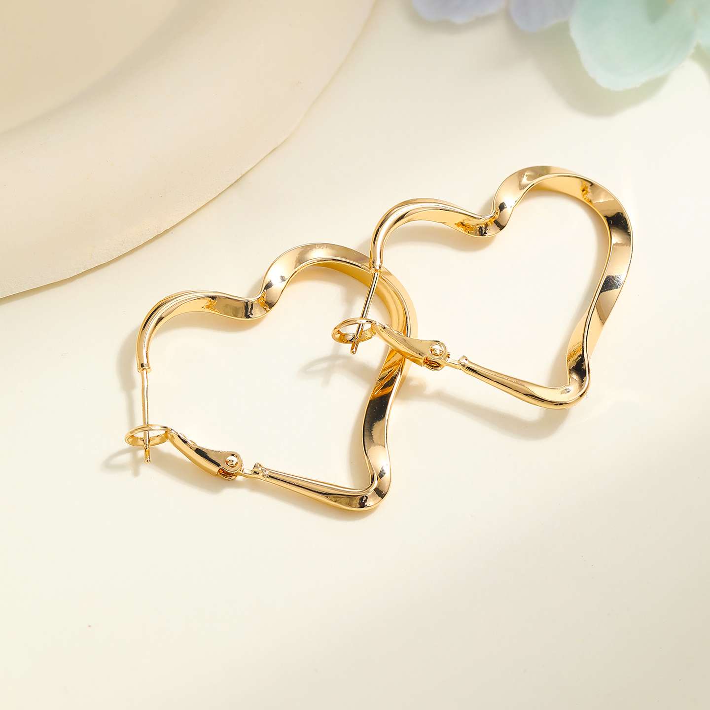 时尚珍珠耳环耳饰女气质简约百搭耳饰品优雅耳环潮流新品