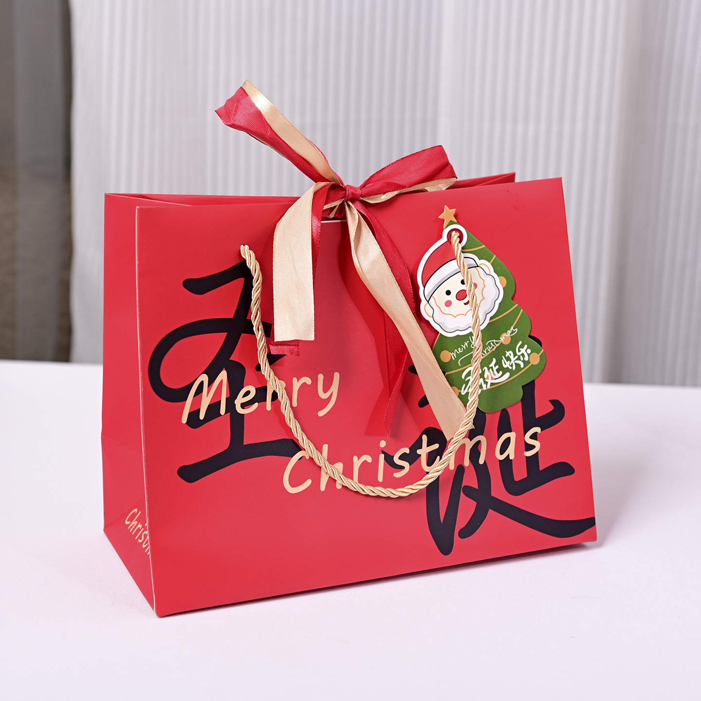 christmas gift bag new year red packaging bag christmas eve candy handbag paper bag with ribbon wholesale discount full figure