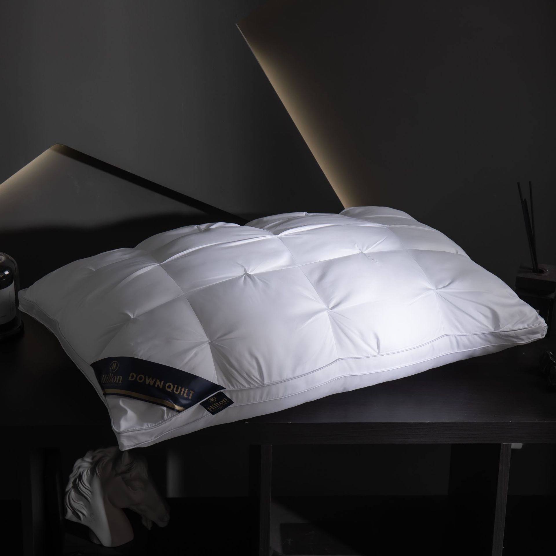 twisted 48 × 74cm star hotel high and low pillow household non-collapse cervical pillow insert washable pillow inner full figure