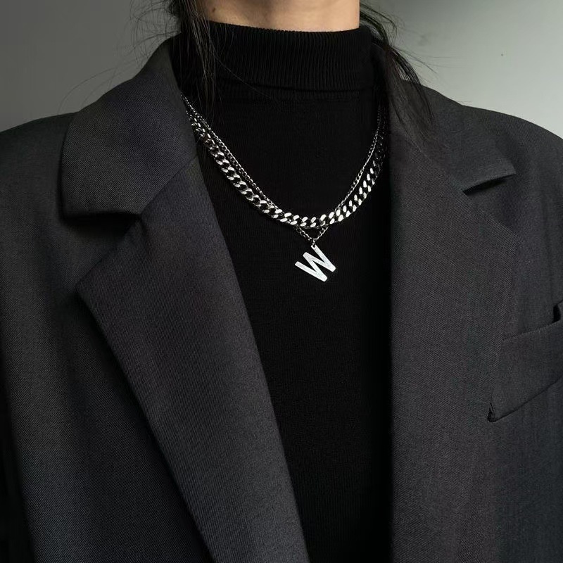 autumn/winter sweater chain triangle geometric drawable necklace light luxury ins fashion all-match simple graceful inner necklace Item Picture