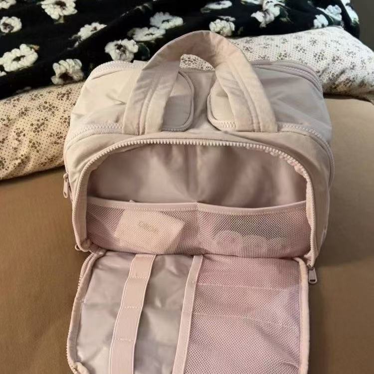 double wide opening large capacity! fluffy cosmetic bag female 2024 new high-end travel portable toiletry bag Specification drawing
