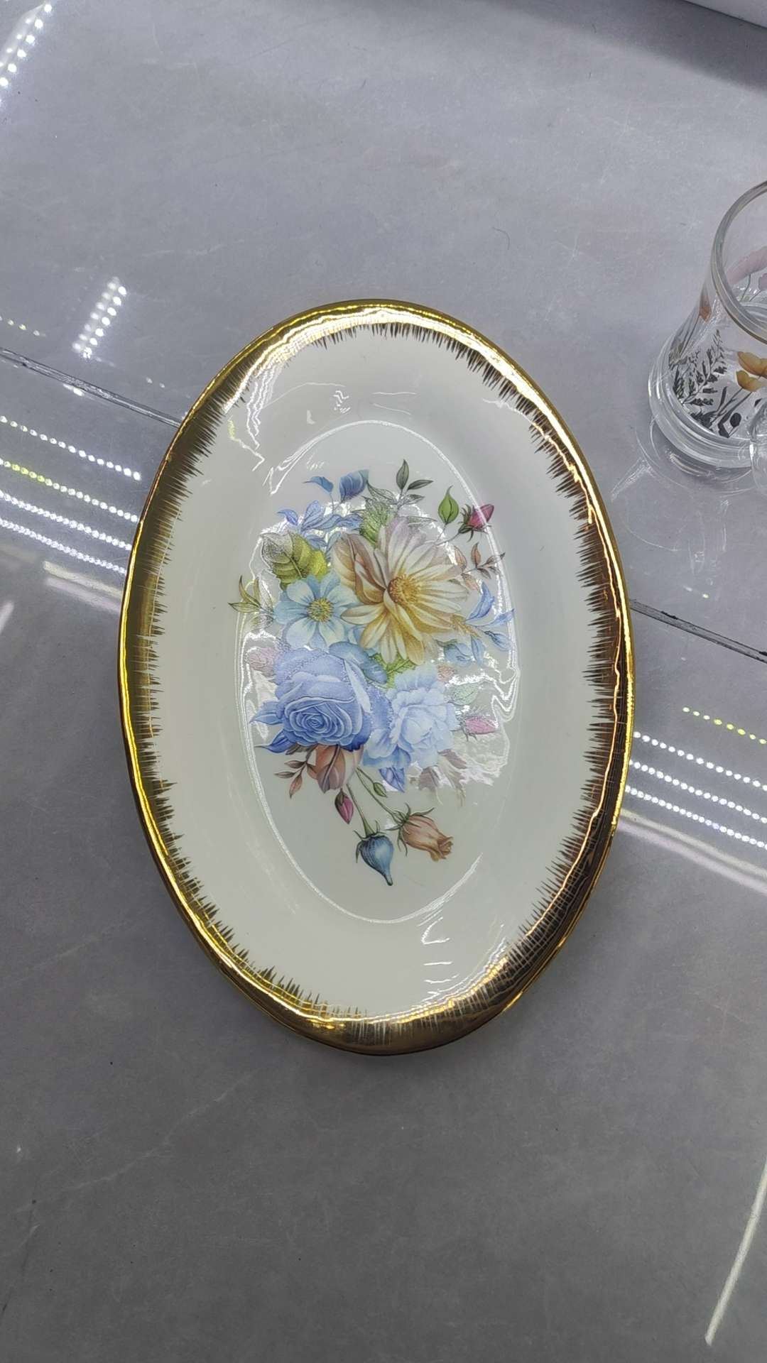 实木果盒越南零食塑料电镀果盘8英寸印花汤盘水晶球碎石金字塔装饰品水晶球碎石金字塔白底实物图