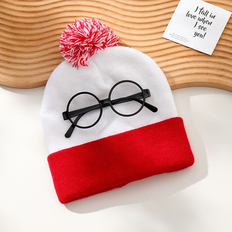 cross-border wool christmas hat knitted hat red and white christmas hat fur ball knitted hat knitted hat red and white hat halloween hat in stock Application Scenario
