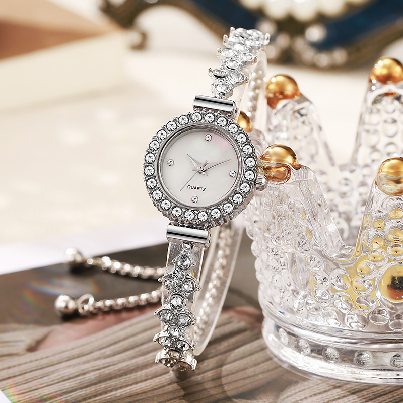 cross-border new arrival minority fashion diamond women's watch round full diamond women's student pull-out bracelet watch manufacturer Specification drawing