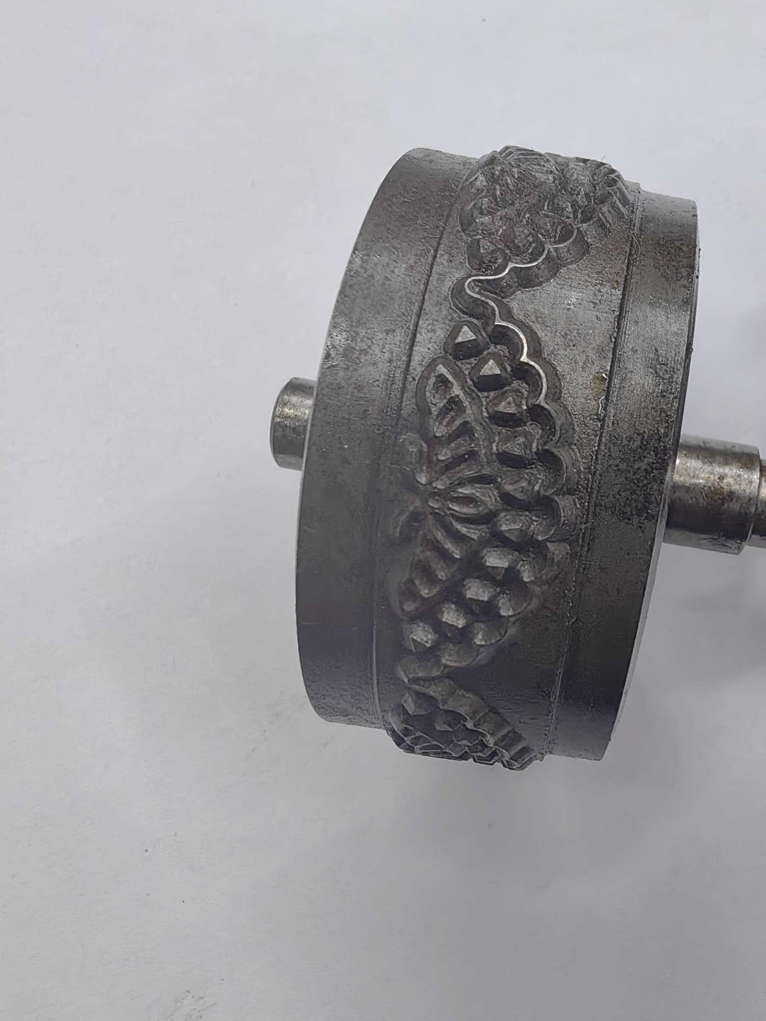 The 2.3Cm Small Mold Of The Ultrasonic Lace Machine Supports Custom Embossing Machine Molds And Lace Machine Mold Accessories. The Original Factory Parts Are Durable Application Scenario