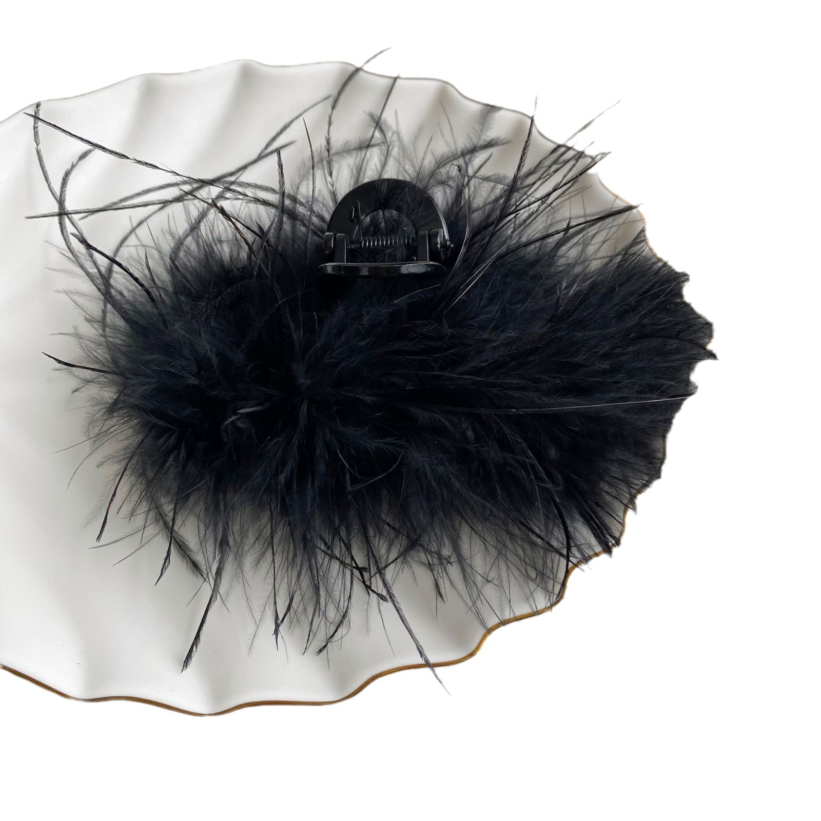 autumn and winter new super fairy feather grip large hair volume multi-head updo shark clip pure desire style hairpin headdress Item Picture